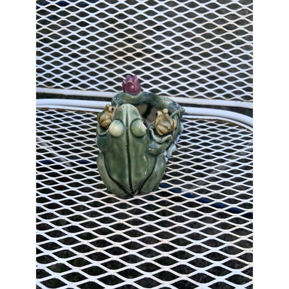FROG WITH TADPOLE Green Ceramic 5.5 X 6.5 X 8"  Figurine Vase Flower Pot - Picture 4 of 9